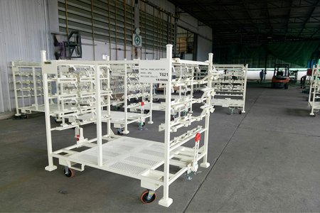 GPE1. Racks